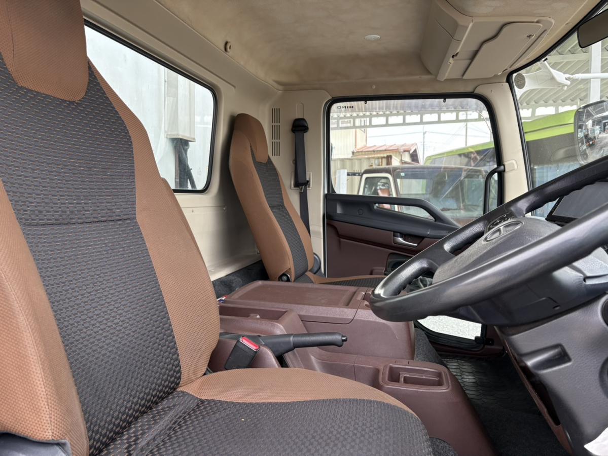 中古冷凍バン 日野 レンジャー