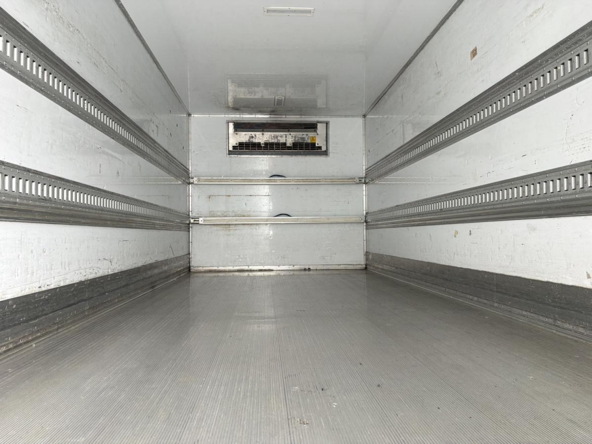 中古冷凍バン 日野 レンジャー