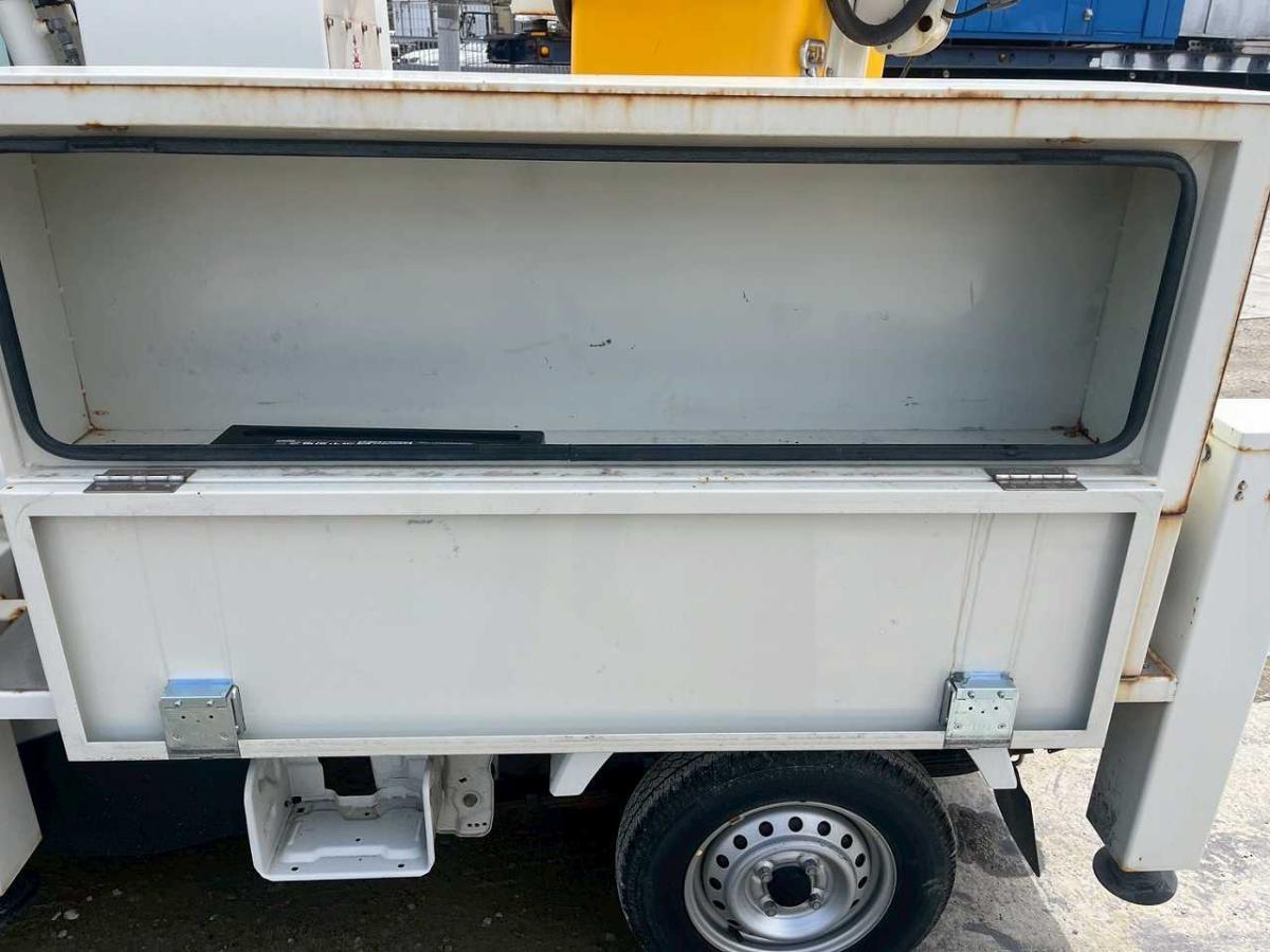 中古高所作業車 スズキ 