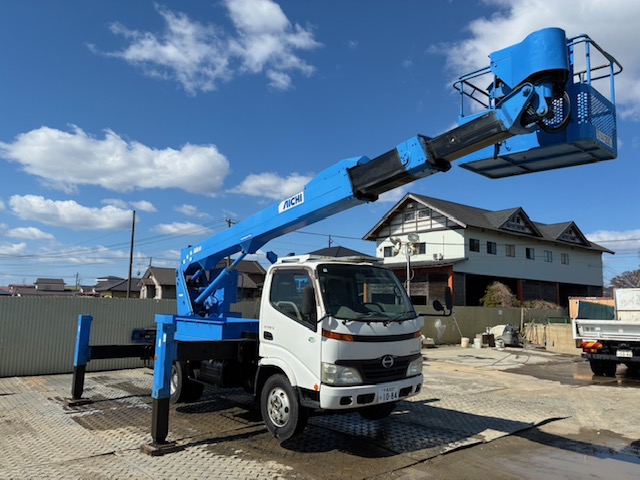中古高所作業車 日野 デュトロ