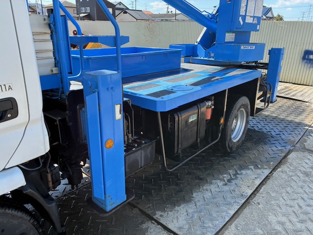 中古高所作業車 日野 デュトロ