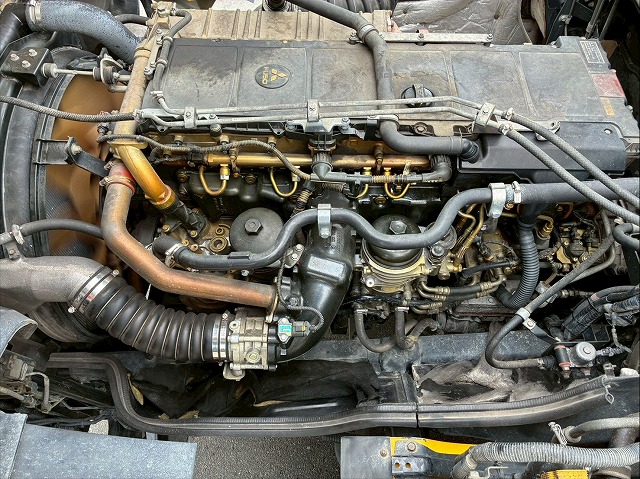 中古トラクタ 三菱ふそう スーパーグレート