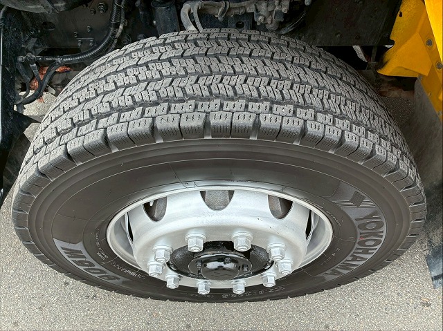 中古トラクタ 三菱ふそう スーパーグレート