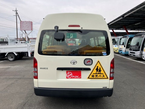 中古バス トヨタ ハイエース