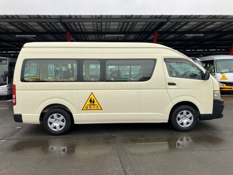 中古バス トヨタ ハイエース