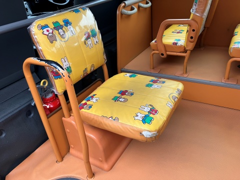 中古バス トヨタ ハイエース