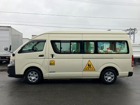 中古バス トヨタ ハイエース