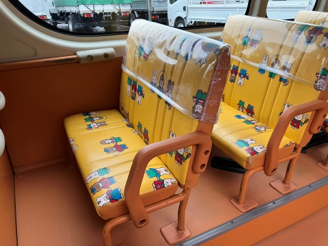 中古バス トヨタ ハイエース