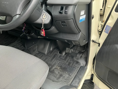 中古バス トヨタ ハイエース