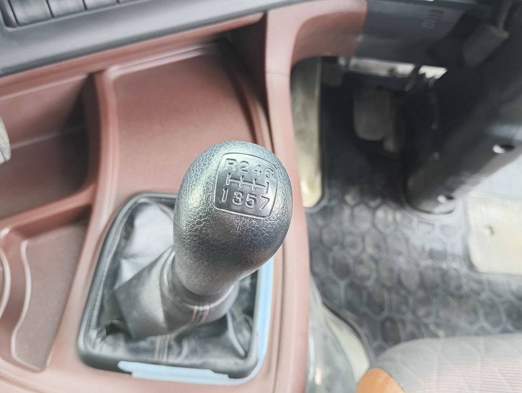 中古ミキサー車(生コン車) 日野 プロフィア