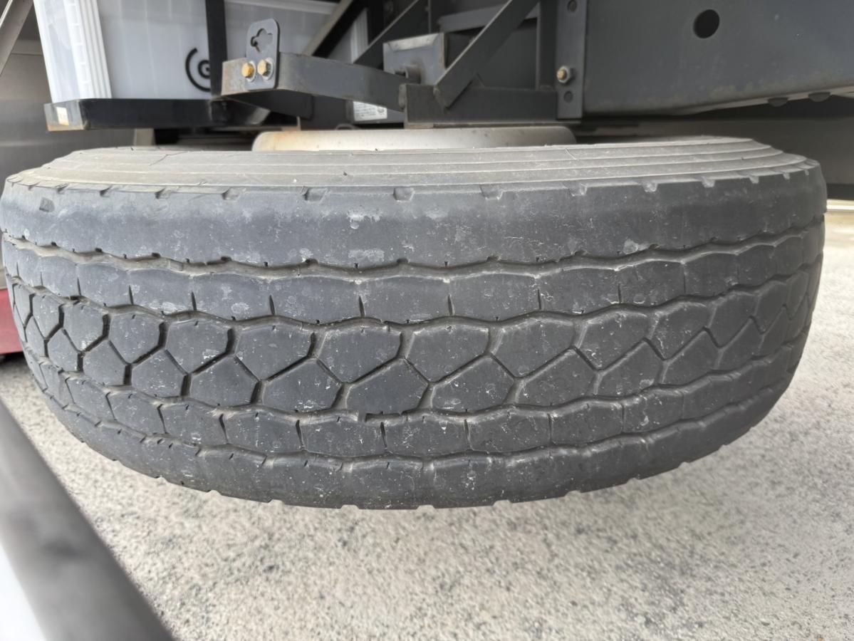 中古冷凍バン 日野 プロフィア