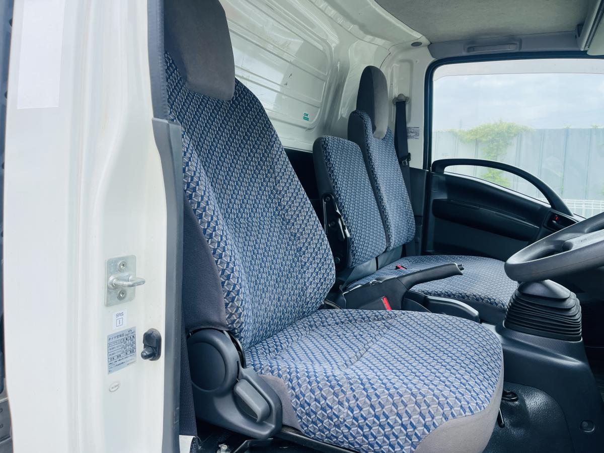 中古冷凍バン いすゞ エルフ