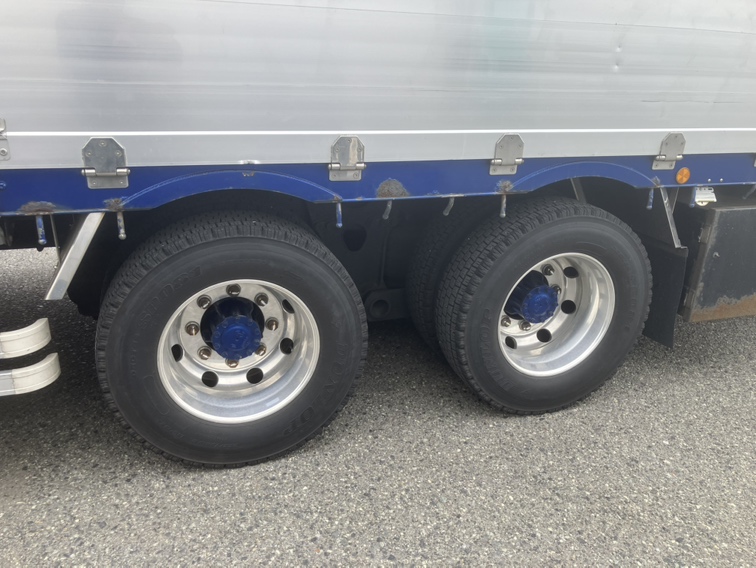中古平アルミブロック 日野 