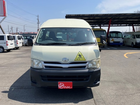 中古バス トヨタ ハイエース