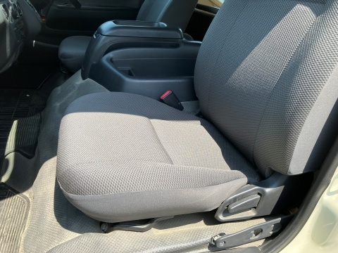 中古バス トヨタ ハイエース