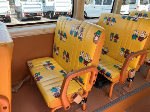 中古バス トヨタ ハイエース
