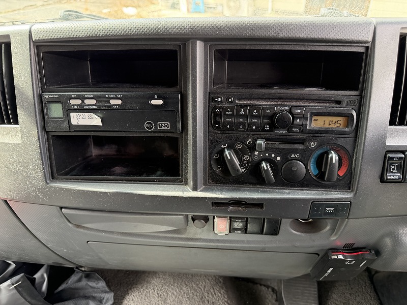 中古平ボディ いすゞ フォワード