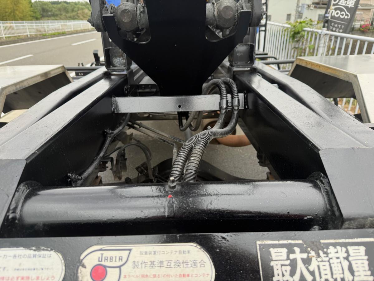 中古コンテナ車 いすゞ フォワード