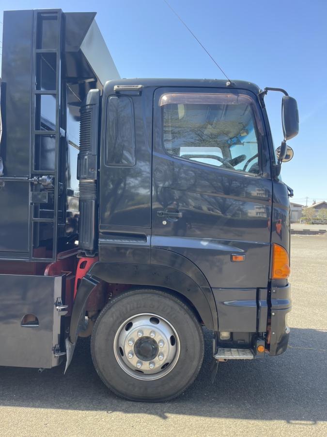 中古ダンプ 日野 プロフィア