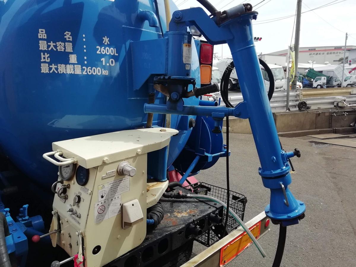 中古清掃車 いすゞ フォワード