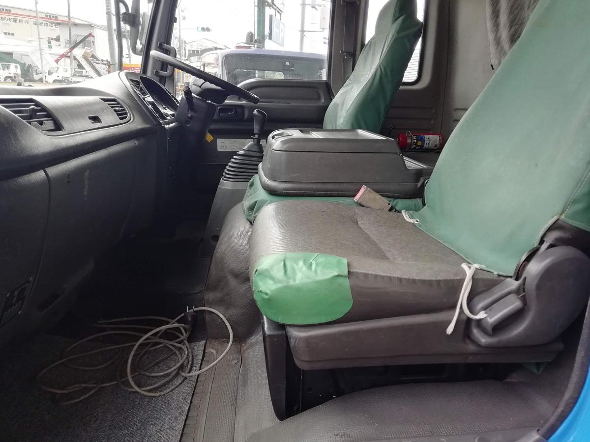 中古清掃車 いすゞ フォワード