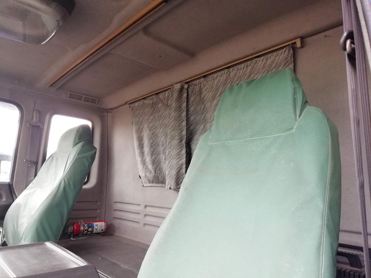 中古清掃車 いすゞ フォワード