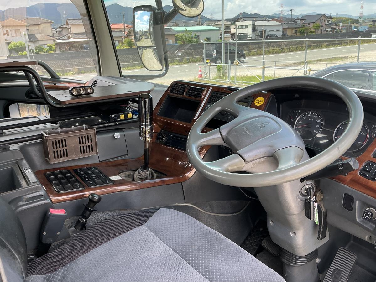 中古深ダンプ 三菱ふそう スーパーグレート