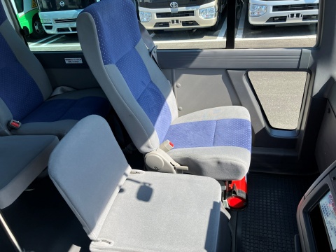 中古バス ニッサン シビリアン