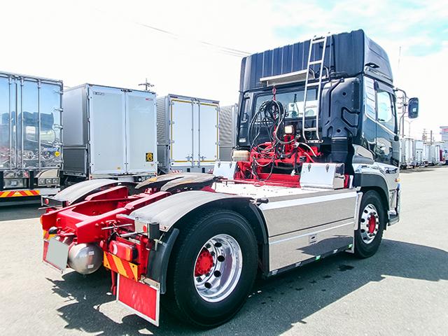中古トラクタ UDトラックス クオン