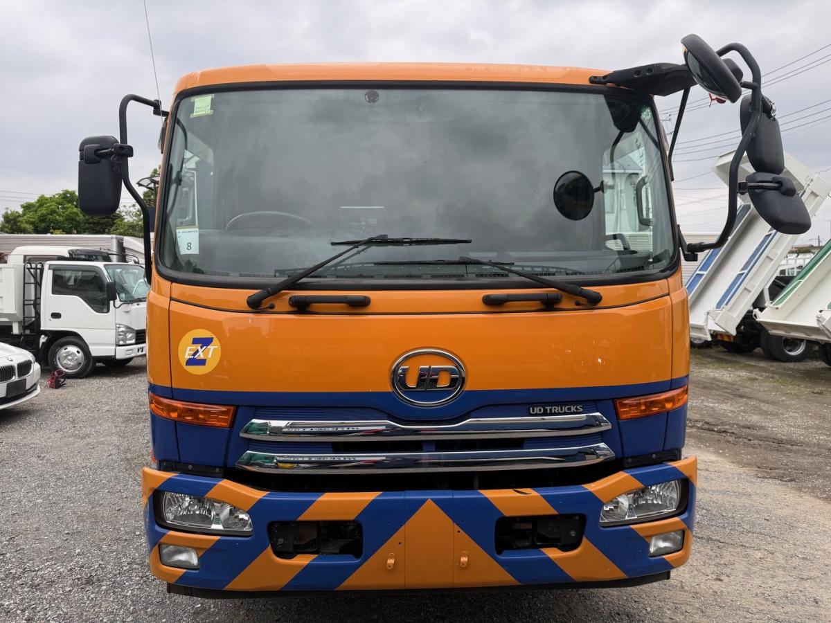 中古ミキサー車(生コン車) UDトラックス クオン