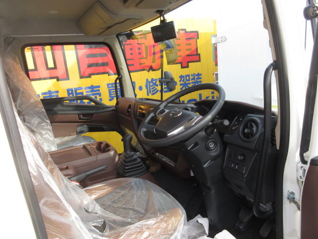 中古冷凍バン 日野 レンジャー