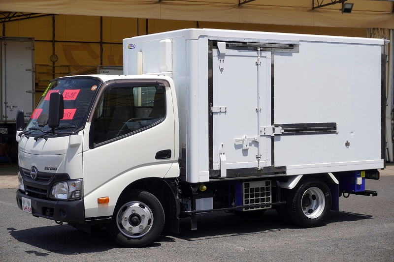 日野　デュトロ 冷凍バン 2ドア 中古冷凍バン 日野 デュトロ /H31 11.9万km AT 10尺 -30度 スタンバイ