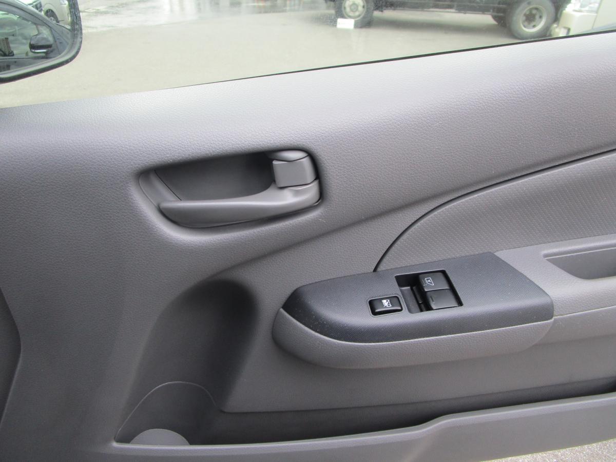 中古特装車その他 いすゞ コモ