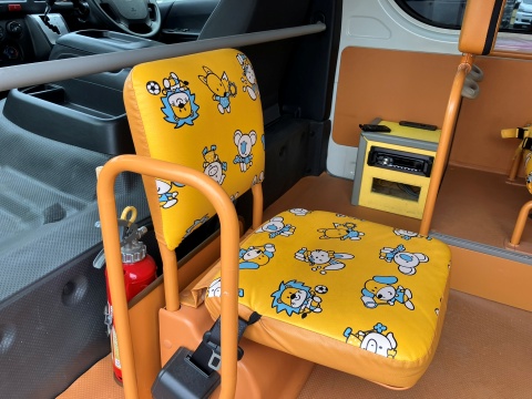 中古バス トヨタ ハイエース