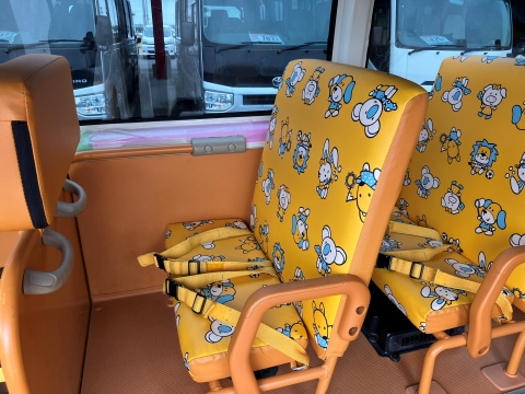 中古バス トヨタ ハイエース