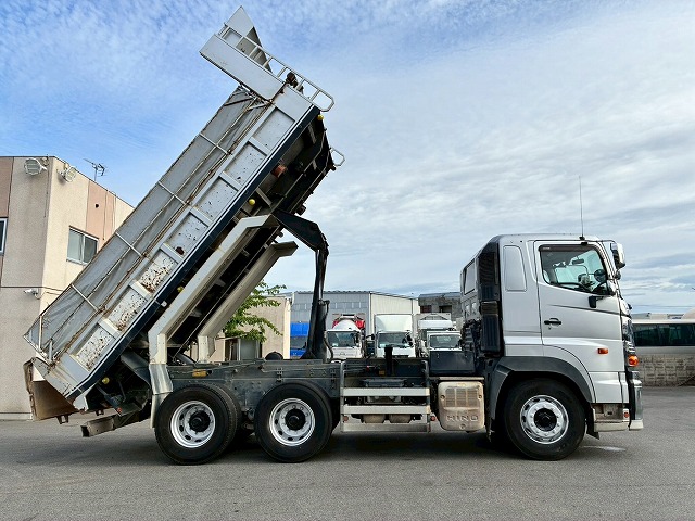 中古ダンプ 日野 プロフィア /6×4 3軸2デフ リーフサスペンション 小平