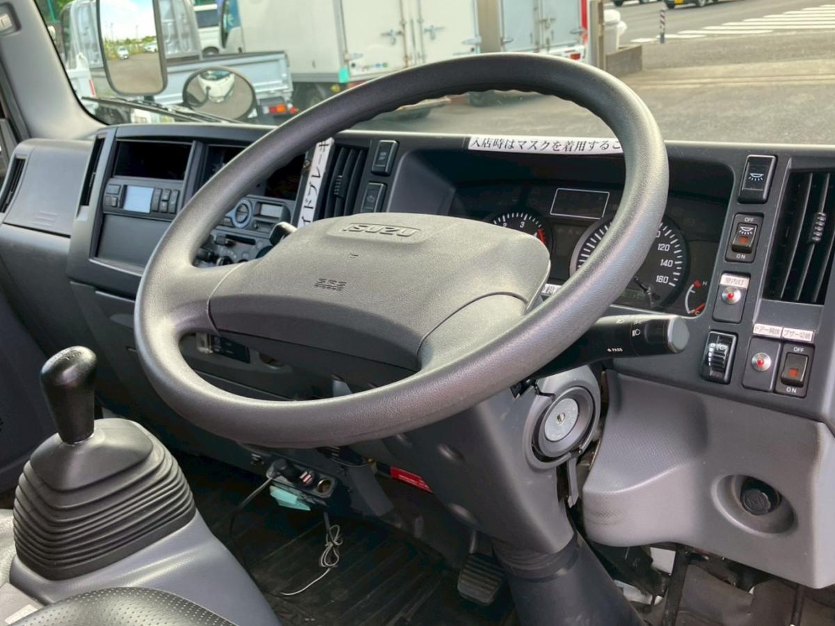 中古冷凍バン いすゞ エルフ