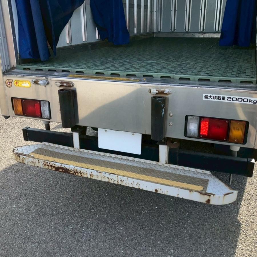 中古冷凍バン いすゞ エルフ