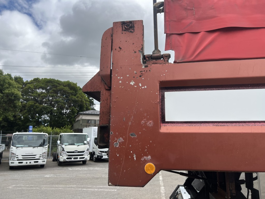 中古ダンプ 日野 プロフィア