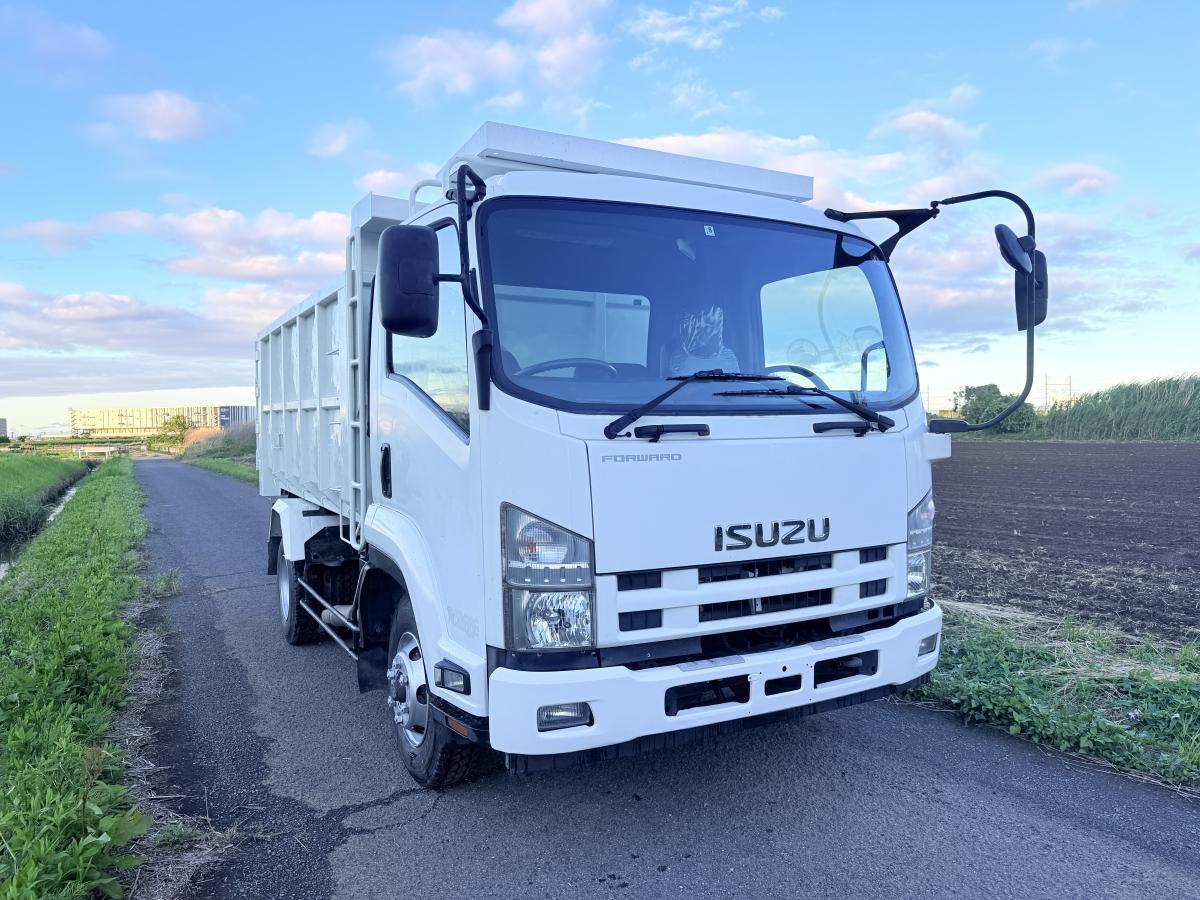 中古深ダンプ いすゞ フォワード