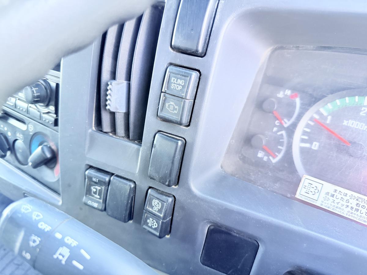 中古深ダンプ いすゞ フォワード