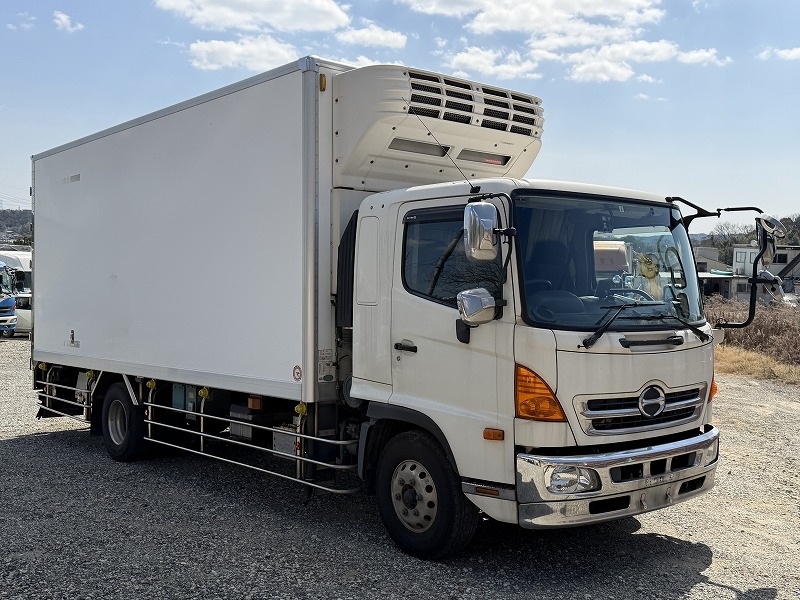 中古冷凍バン 日野 レンジャー