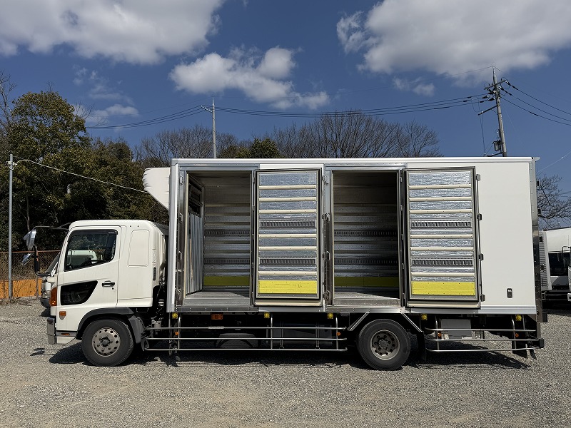 中古冷凍バン 日野 レンジャー