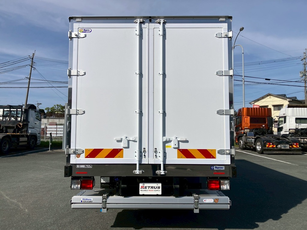中古冷凍バン いすゞ フォワード