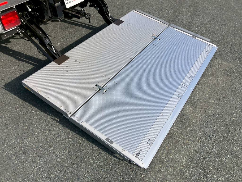 中古冷凍バン いすゞ フォワード