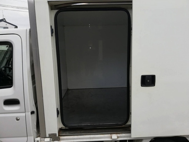 中古保冷バン ニッサン クリッパー