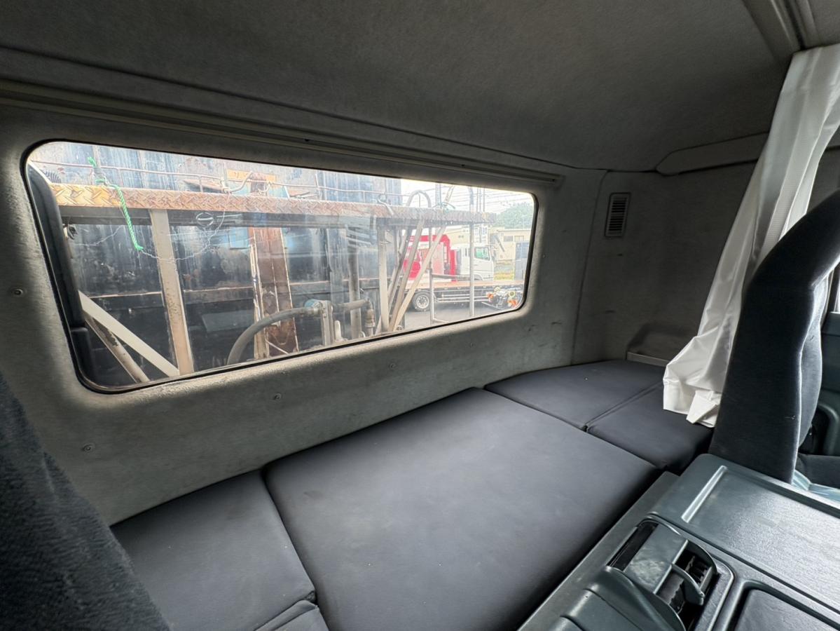 中古コンテナ車 三菱ふそう スーパーグレート