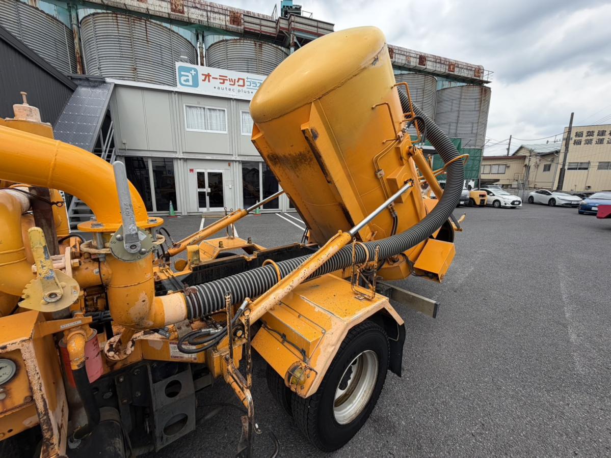 中古清掃車 いすゞ フォワード