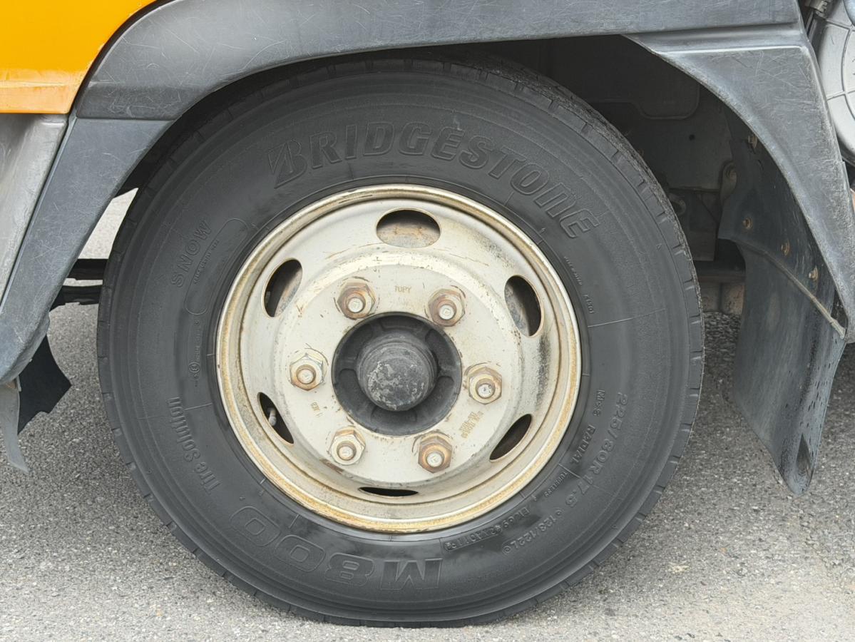 中古清掃車 いすゞ フォワード