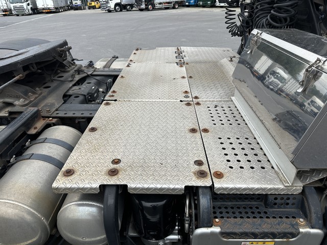 中古トラクタ 日野 プロフィア